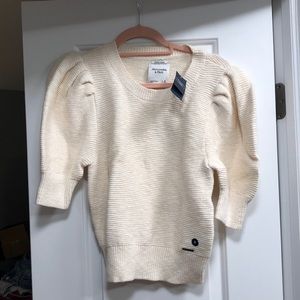 NWT! puff sleeve Abercrombie top